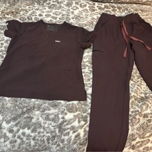 Figs Dark Brown Expresso Scrub Set